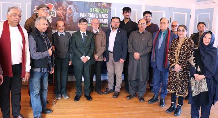 High Commissioner Muhammad Saleem interacts with members of the Pakistani community during a Kashmir Solidarity Day event at the Pakistan High Commission in Ottawa