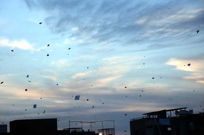 A beautiful view of the sky filled with colorful kites during the three-day “Basant” festival, the festival is returning to the provincial capital after 20 years