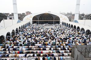 Muslim worshipers offer Friday prayers during the holy fasting month of Ramazan at Jamia Masjid Data Darbar