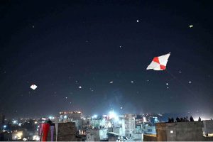 A beautiful view of the sky filled with colorful kites during the three-day “Basant” festival in the City where citizens are flying kites, the festival is returning to the provincial capital after 20 years