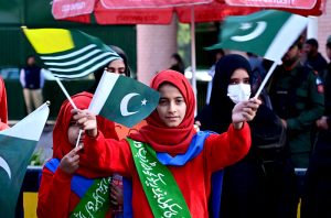 Governor KP Faisal Kareem Kundi addressing during Kashmir Solidarity Rally in front of Governor House.