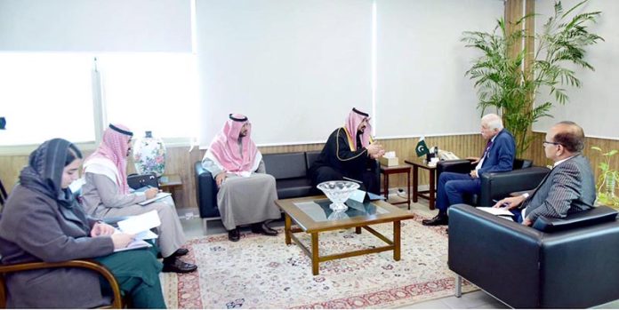Federal Minister for Board of Investment (BOI), Qaiser Ahmed Sheikh, meets with a KYAN delegation from Saudi Arabia