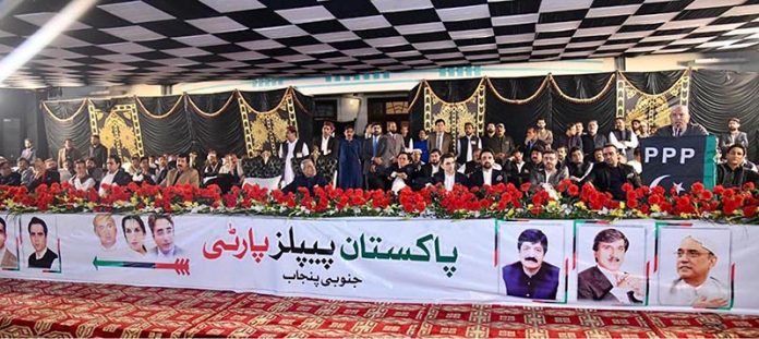 President Asif Ali Zardari addresses a public gathering at the residence of President PPP South Punjab Makhdoom Ahmed Mahmood