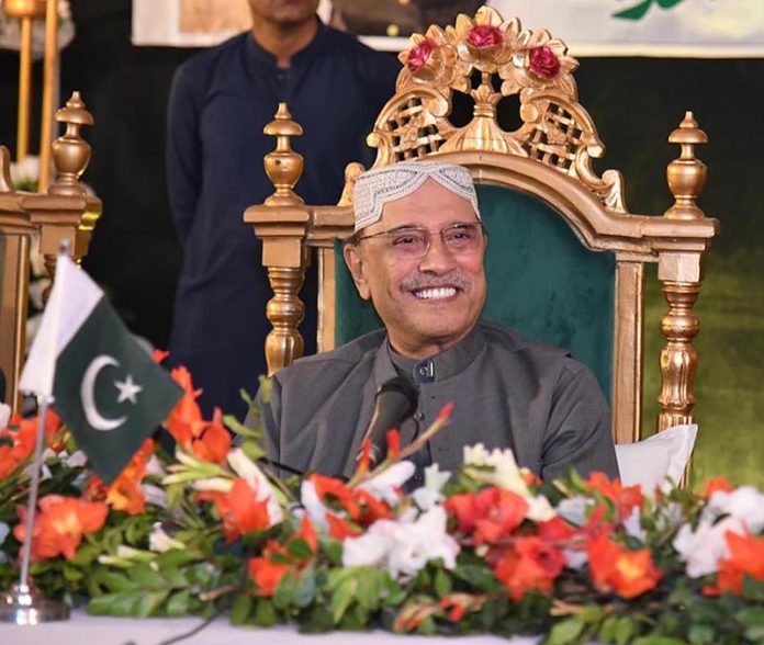 President Asif Ali Zardari meeting PPP leadership from South Punjab, at the residence of President PPP South Punjab Makhdoom Ahmed Mahmood