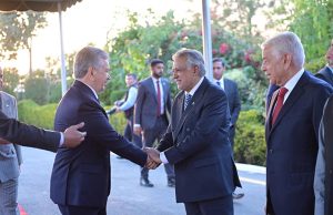 Prime Minister Muhammad Shehbaz Sharif and President of Uzbekistan Shavkat Mirziyoyev introducing their respecting delegations after the Guard of honour ceremony at Prime Minister's House.