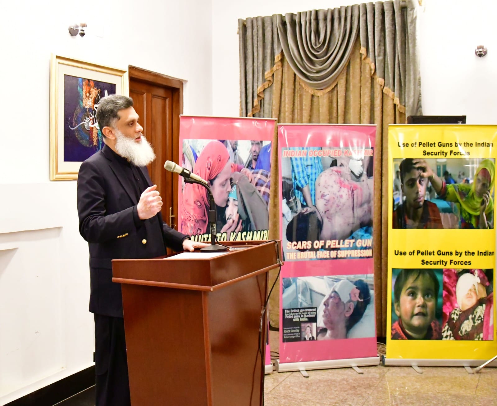 Pakistan’s diplomatic missions observe Kashmir Solidarity Day , seek self-determination right