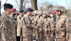 COAS visits Muzaffarabad to pay homage to martyrs of Kashmir movement