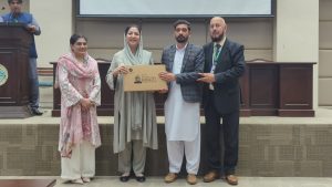 390 students receive laptops at Federal Urdu University under PM’s scheme