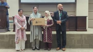 390 students receive laptops at Federal Urdu University under PM’s scheme