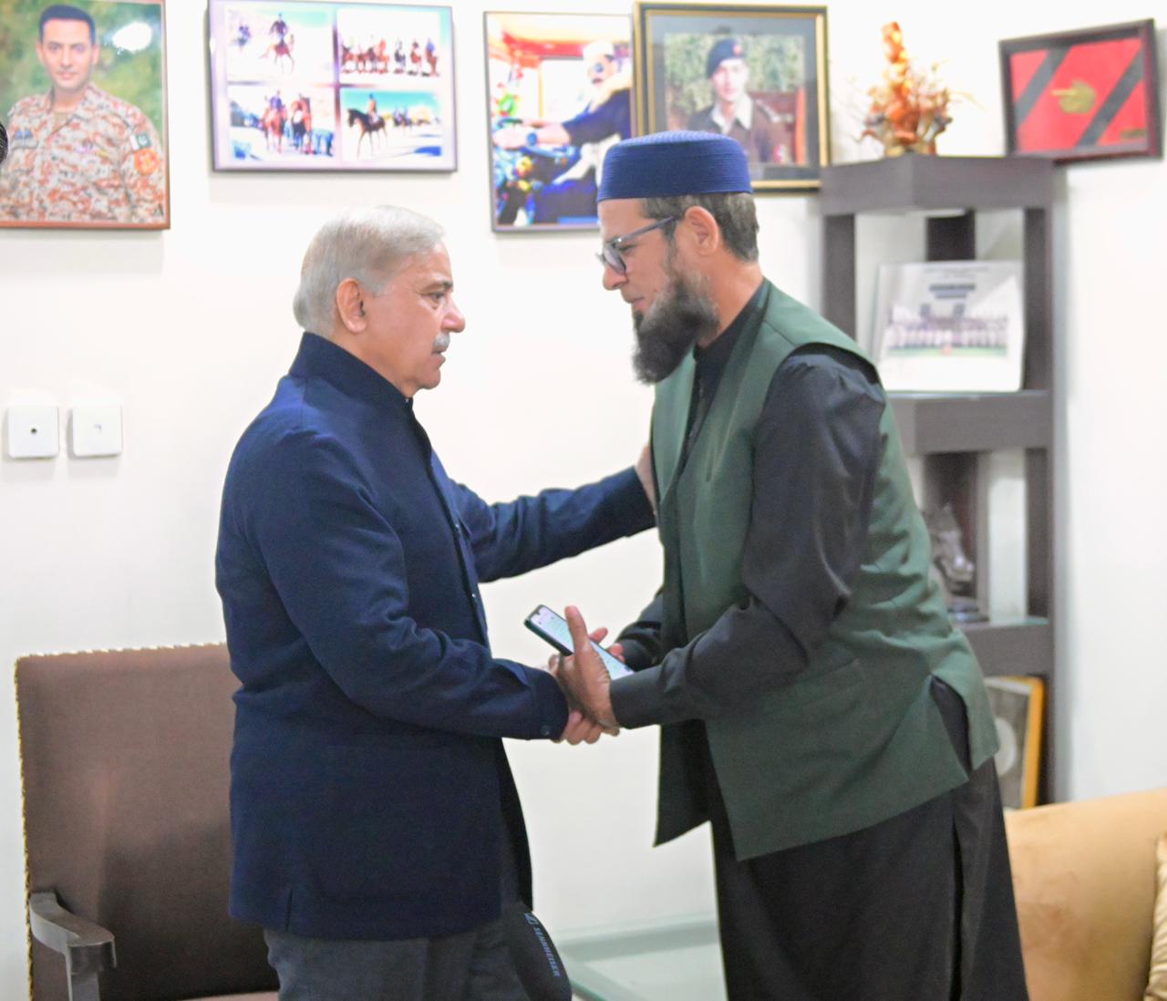 PM visits residence of Shaheed Lt Col Shahzada Gul Faraz to offer condolences