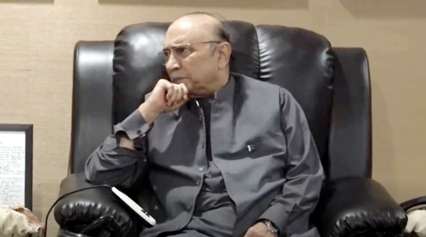 President Zardari discusses internal security situation with Mohsin Naqvi, Khalid Maqbool