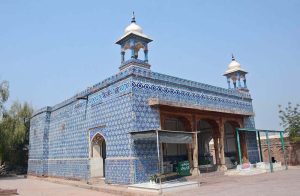 The tomb of Bibi Pak Daman in Multan, often identified as Bibi Rasti, is an early 14th-century shrine dedicated to the mother of the renowned Sufi saint, Sheikh Rukn-ud-Din Abul Fath (Rukn-e-Alam).