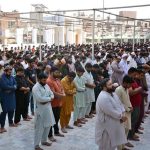 A large number of faithful offering Namaz-e-Juma-tul-Wida (Friday prayer) at Jhang Bazaar Masjid during the Holy Month of Ramazan