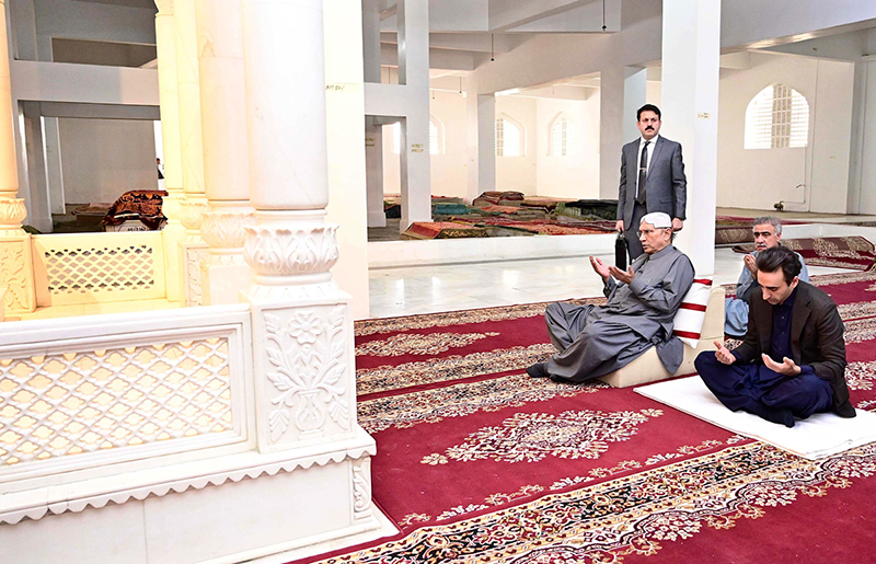 President Asif Ali Zardari along with Chairman Pakistan People’s Party Bilawal Bhutto Zardari offering Fateha on the grave of Shaheed Mohtarma Benazir Bhutto on the third day of Eid al-Fitr at Garhi Khuda Bakhsh