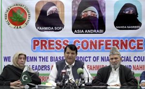 Minister for Kashmir Affairs and Gilgit-Baltistan, Engr. Amir Muqam addresses a press conference alongside All Parties Hurriyat Conference Azad Jammu and Kashmir convener Ghulam Muhammad Safi and Hurriyat leader Shamim Shawl at PID.
