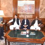 Governor Sindh Muhammad Nihal Hashmi is meeting with Governor Khyber Pakhtunkhwa Faisal Karim Kundi at Sindh Governor House. PPP leaders Nayyar Hussain Bukhari, Nadeem Afzal Chan and MNA Noor Alam Khan are also present in the meeting