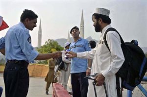 Muslims with their luggage arrive at Faisal Masjid to observe Itikaf—a practice observed during the last ten days of the holy month of Ramazan, in which Muslims seclude themselves to pray and seek the blessings of Almighty Allah, following the Sunnah of Prophet Muhammad (PBUH).