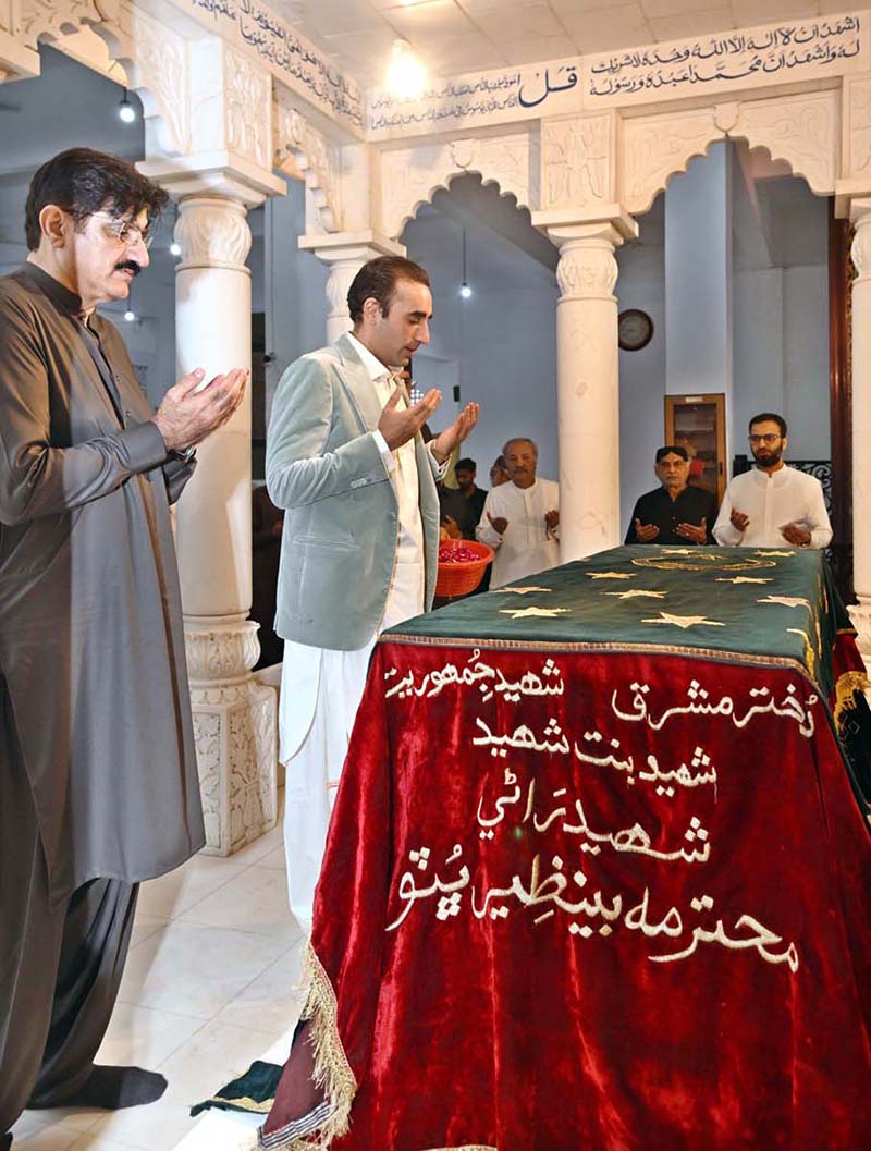 Chairman Pakistan Peoples Party Bilawal Bhutto Zardari along with Chief Minister Sindh Syed Murad Ali Shah offering Fateha on grave of Shaheed Mohtarma Benazir Bhutto on the first day of Eidul Fitr at Garhi Khuda Bakhsh