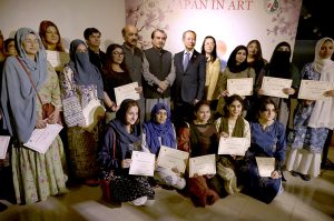 Ambassador of Japan to Pakistan, Akamatsu Shuichi and acclaimed artist Jamal Shah, President of PJCA Islamabad, inaugurate the exhibition at PNCA. The event drew young artists, art enthusiasts, and dignitaries from all walks of life.