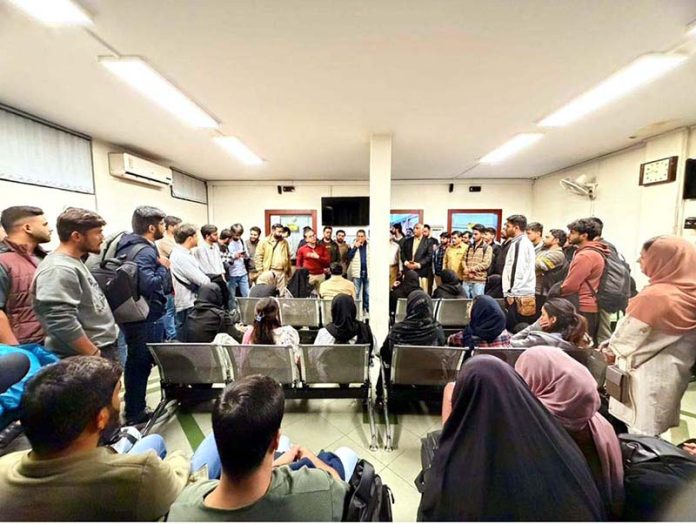 Muhammad Muddasir Tipu, Ambassador of Islamic Republic of Pakistan in Tehran has said the Pakistani students in Iran and the expatriates are being evacuated by land routes