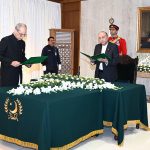 President Asif Ali Zardari administers the oath to Naveed Kamran Baloch as Wafaqi Mohtasib (Federal Ombudsman) at Aiwan-e-Sadr
