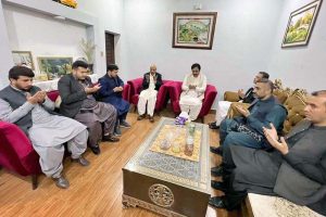 Leader of PML-N Balochistan, Jahangir Khan, along with youth representatives, meets Deputy Chairman Senate Syed Ali Khan Nasir