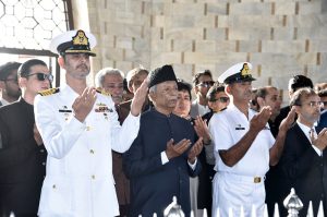 Governor Sindh, Syed Muhammad Nehal Hashmi offers Fatiha during his visit to Mazar e Quaid Azam after taking the oath as Sindh Governor.