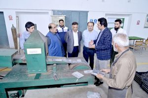 Syed Ahtesham Mazhar, President of the Sialkot Chamber of Commerce & Industry (SCCI), visits the Metal Industries Development Centre (MIDC).