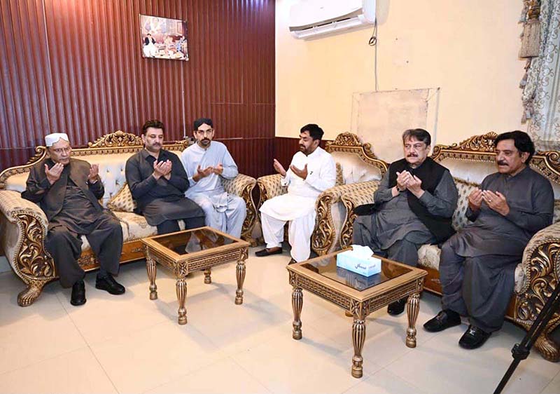 President Asif Ali Zardari offering fateha for departed soul of PPP leader Ghulam Sarwar Unar at his residence in Khaddar