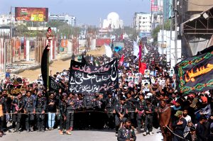 Main mourning procession on the occasion of Youm-e-Ali passes through M.A. Jinnah Road