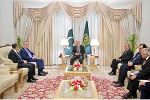 Foreign Minister of Türkiye H.E Hakan Fidan and Foreign Minister of Egypt H.E Dr. Badr Abdelatty called on Prime Minister Muhammad Shehbaz Sharif.