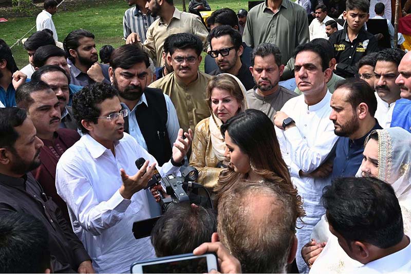 Federal Minister for Petroleum Ali Pervaiz interacting with people in Baghbanupura on the occasion of Eidul Fitr