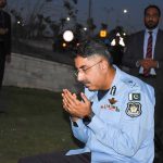 IGP Rizvi shares Iftar with officers, reviews security & Safe City systems