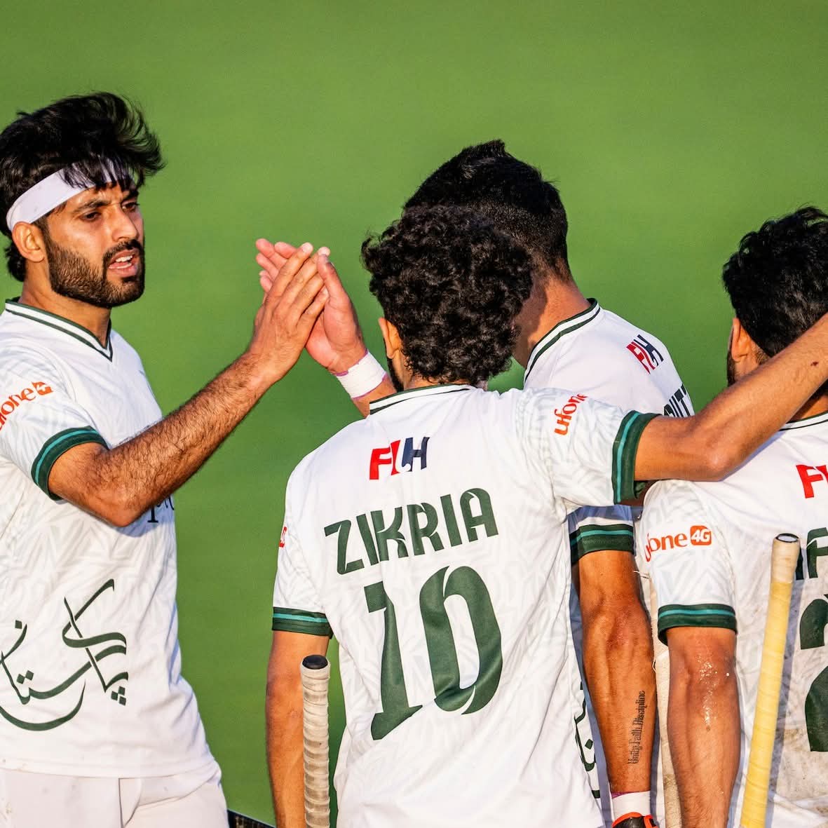 President felicitates Pak Hockey Team on qualifying for World Cup