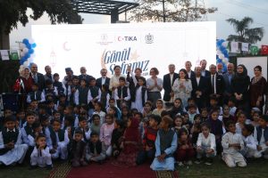 Friendship Iftar brings smiles to 200 orphan children