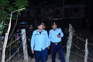 DIG Tariq checks security duties at Masjids, checkpoints during Fajr