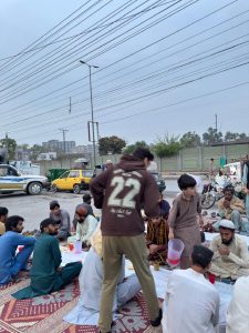 Inspiring youngsters keep Ramzan’s spirit alive by holding iftar dinners, food packages for needy faithful