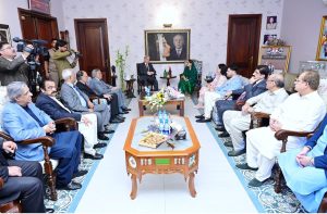 PM visits Faryal Talpur's residence to felicitate on daughter’s wedding