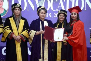 Vice Chancellor (VC) Government College Women University Faisalabad (GCWUF) Prof Dr Kanwal Ameen is giving away degrees to university graduates during 6th GCWUF Convocation.