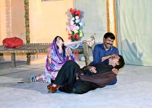 Artists performing in drama titled “Ankheen Tere Isre" in collaboration with the Sindh Culture Department at ZA Bhutto Open Air Theater, Arts Council