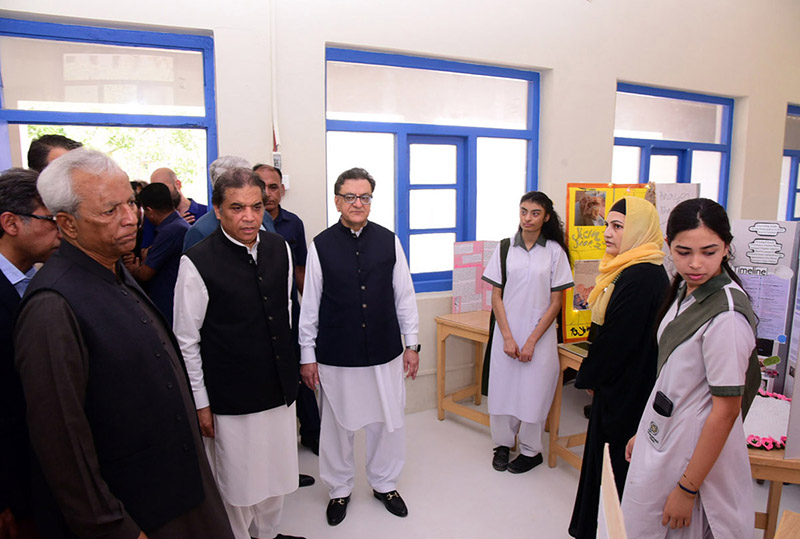 Federal Minister for Railways Hanif Abbasi and Governor Sindh Muhammad Nehal Hashmi visiting The International School - Pakistan Railways Campus after the inauguration ceremony