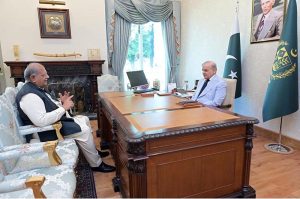 Federal Minister for Housing Mian Riaz Hussain Pirzada calls on Prime Minister Muhammad Shehbaz Sharif.