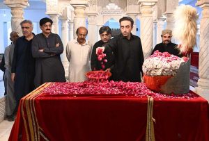 Chairman Pakistan Peoples Party Bilawal Bhutto Zardari along with Chief Minister Sindh Syed Murad Ali Shah and others offering Fateha at the grave of Shaheed Zulfqar Ali Bhutto on the occasion of his 47th death anniversary at Garhi Khuda Bakhsh
