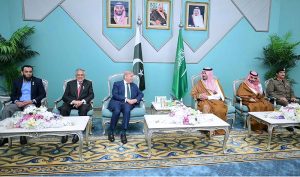 Governor Madinah Prince Salman Bin Sultan Bin Abdulaziz Al-Saud receives Prime Minister Muhammad Shehbaz Sharif upon his arrival in Madinah Munawwarah.
