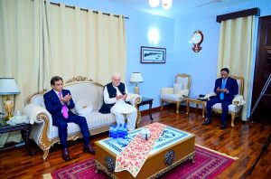 Federal Minister for Railways Muhammad Hanif Abbasi visited the residence of Federal Minister Syed Imran Ahmed Shah and expressed heartfelt condolences on the passing of his mother, praying for her eternal peace and strength for the bereaved family .