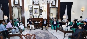 Syed Murad Ali Shah meets Federal Minister for Railways Hanif Abbasi at CM House to discuss revival of railway projects, including Karachi Circular Railway, suburban rail services and new train links for Karachi and upper Sindh.