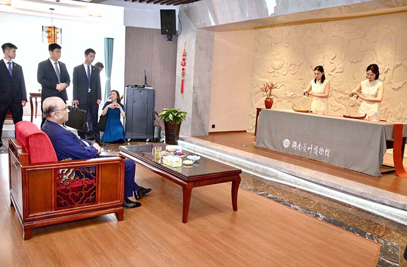 President Asif Ali Zardari witnessing a presentation on tea processing and tea culture during his visit to Hunan Tea Group