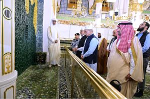 Prime Minister Muhammad Shehbaz Sharif blessed with the honour of visiting Rauda e Rasool (SAW) in Masjid-e-Nabwi.