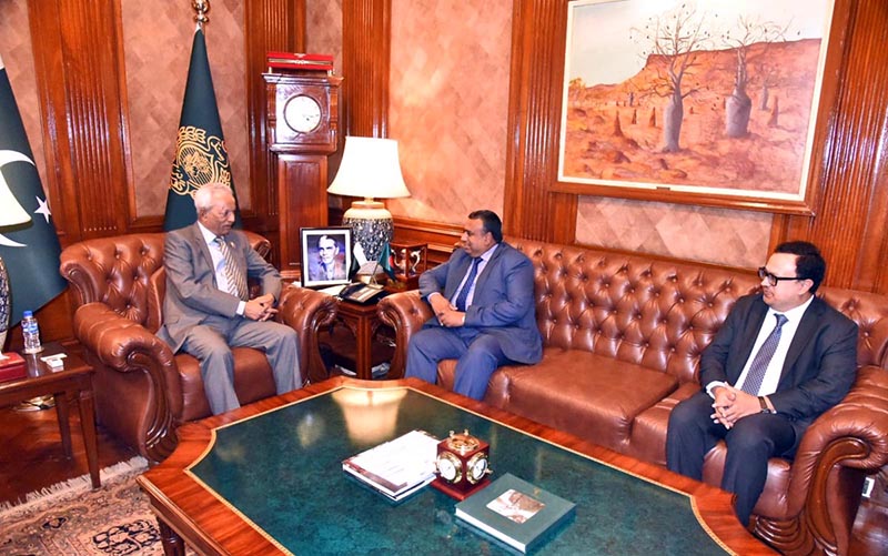 Bangladesh High Commissioner Muhammad Iqbal Hussain Khan calls on Sindh Governor Syed Muhammad Nehal Hashmi at the Governor House, Deputy High Commissioner Muhammad Saqib Sadaqat is also present