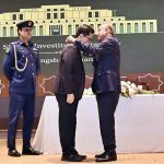 President Asif Ali Zardari confers Sitara-i-Pakistan upon Prof. Pan Xiangbin at a special investiture ceremony